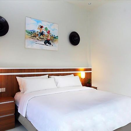 The Jumbo Homestay Kuta  Exteriör bild