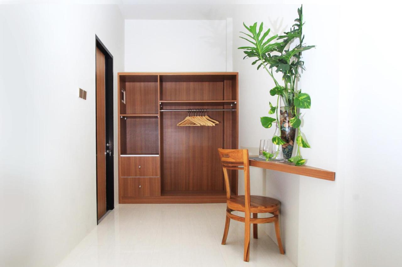 The Jumbo Homestay Kuta  Exteriör bild