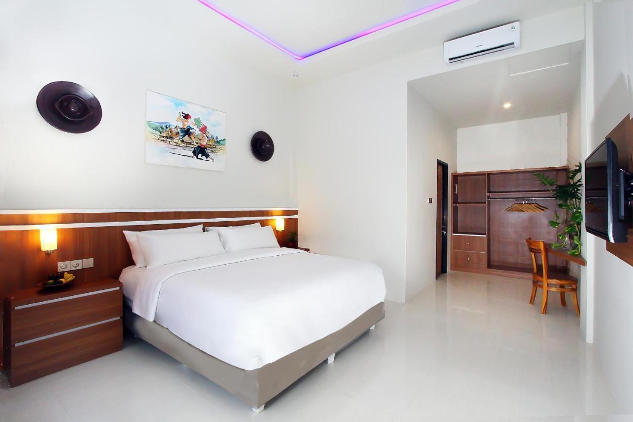 The Jumbo Homestay Kuta  Exteriör bild